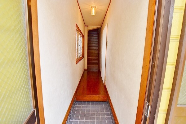 宮川アパート 玄関