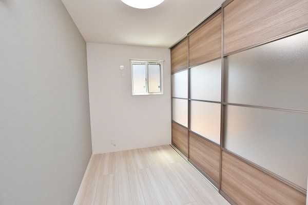 キララC ベッドルーム