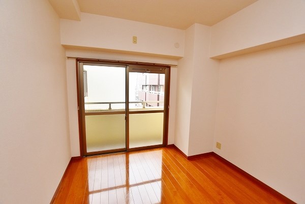 Allons-y（アロンジ） ベッドルーム