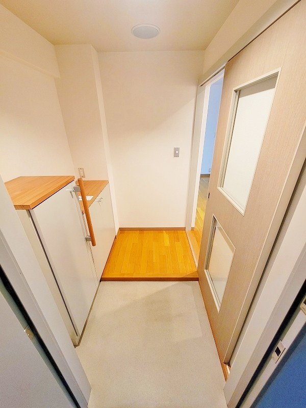 タカフジ・アパートメント  玄関