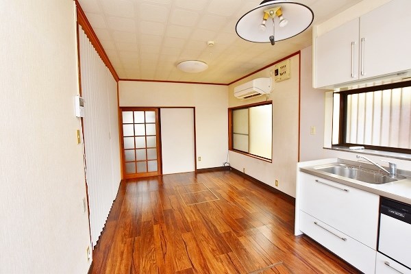 安部山公園戸建 リビング