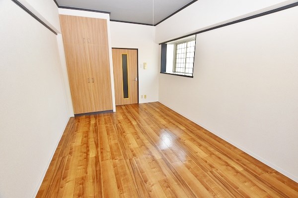 第９エルザビル リビング