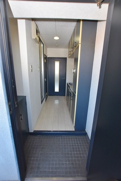 第９エルザビル 玄関