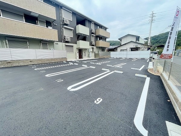 KURASU＋（クラスタス） 駐車場