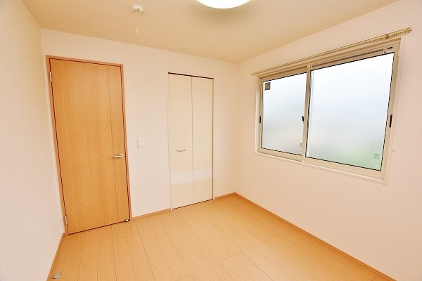 ルミエールＢ ベッドルーム