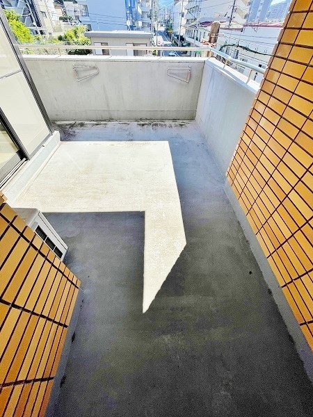 プリモレガーロ金鶏 ベランダ