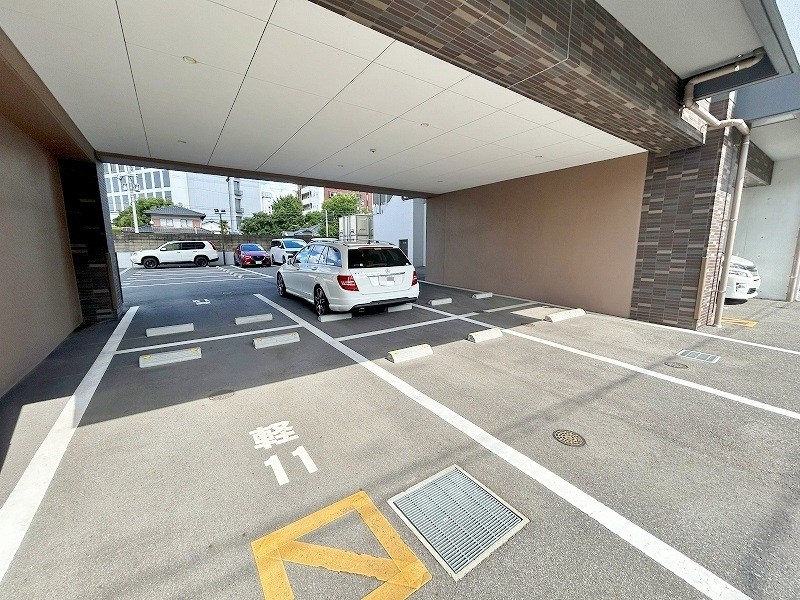 Studie 小倉離宮（スタディ小倉離宮） 駐車場