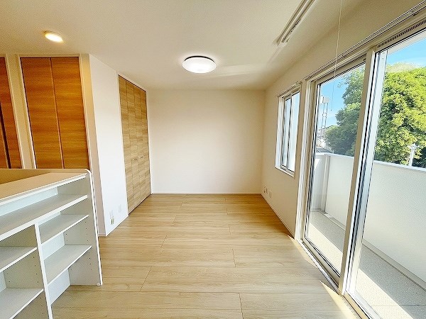 アベニール湯川 リビング