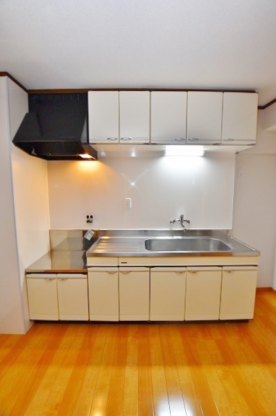第１０岡部ビル キッチン