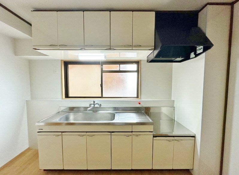 第１０岡部ビル キッチン