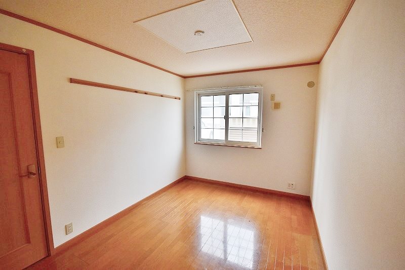 クリスマスローズⅡ ベッドルーム