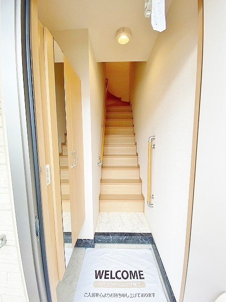 アルウェット  玄関