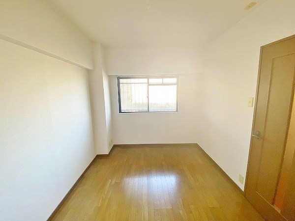 フォーラム岡田 ベッドルーム