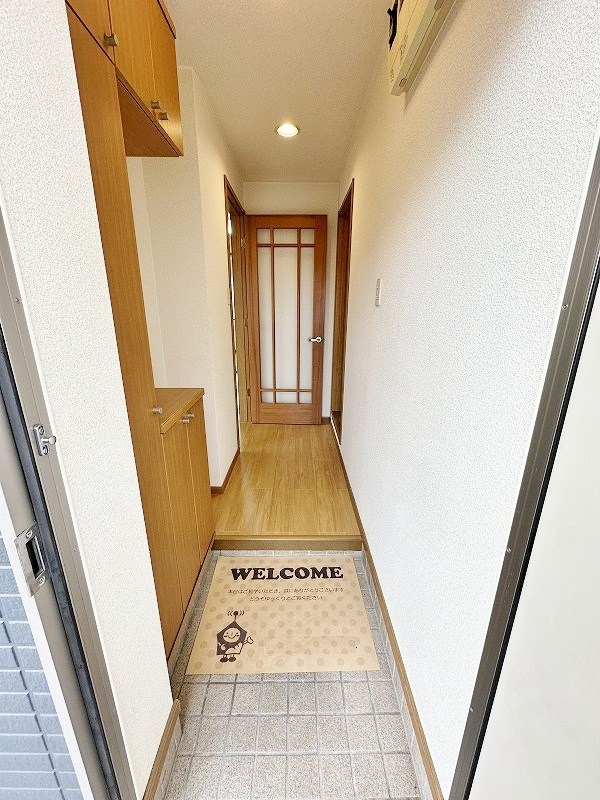 ロジュマンエル 玄関