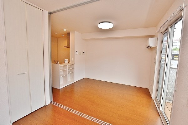 アッサンブレＳ リビング