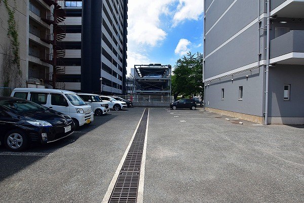 サルヴァトーレ西小倉 駐車場
