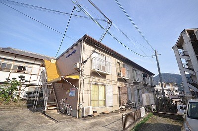 ヤングハイツ三郎丸 202号室 外観