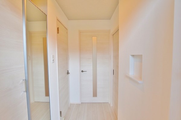 グレース上富野 玄関