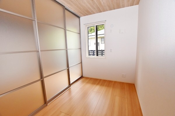 ルミナス須賀 ベッドルーム