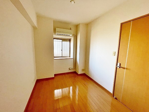 Ｊースクエア ベッドルーム