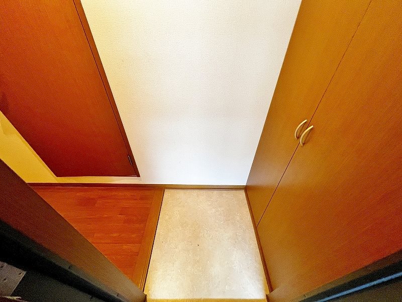 ルネッサンス大里Ｂ棟  玄関