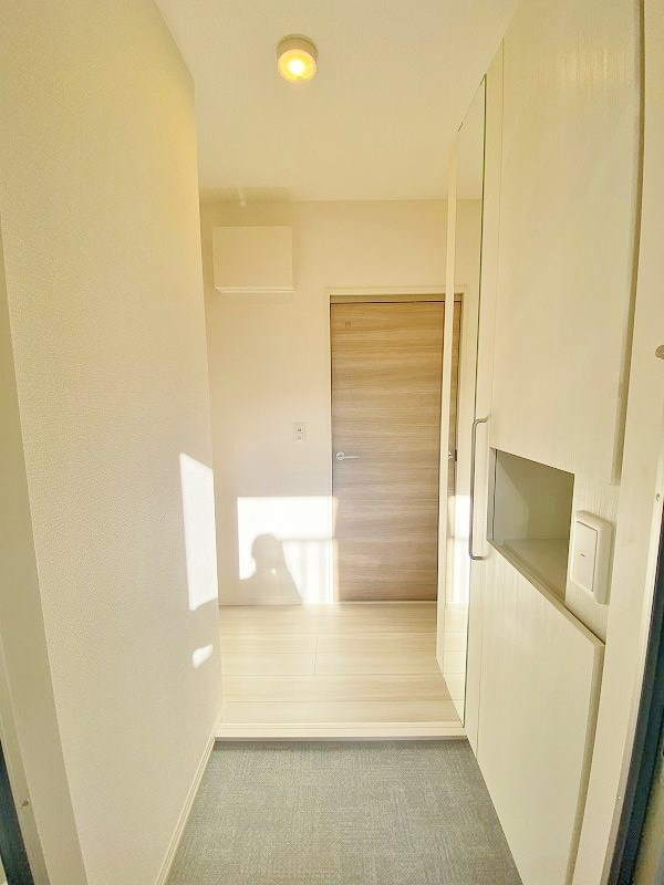 トレス若園館 玄関