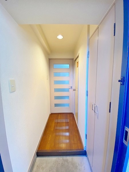 片野タカヤコーポレーションビル 玄関