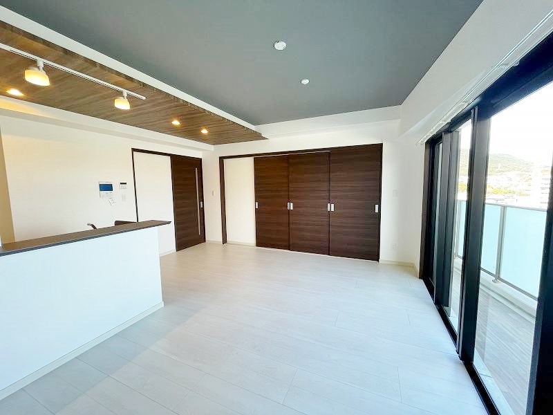 ラフィーネ葛原レスト リビング