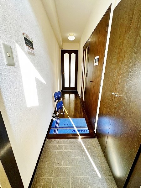 オリエンタル江南町 玄関