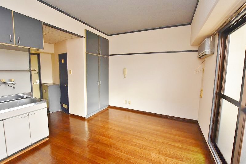 グランベール北九大前 リビング