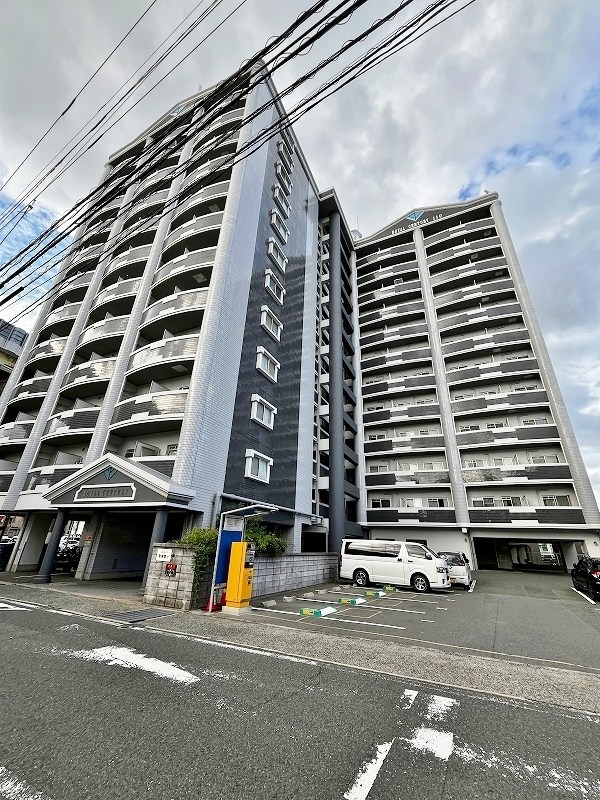 ロイヤルセンチュリー 409号室 外観