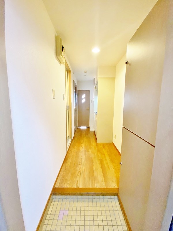 エンジョイスペースパートⅡ 玄関