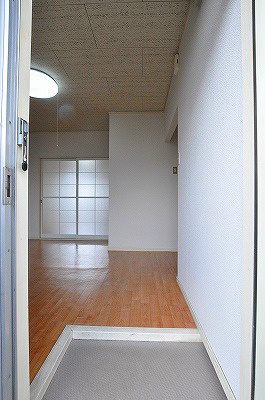 メゾントラッド 玄関