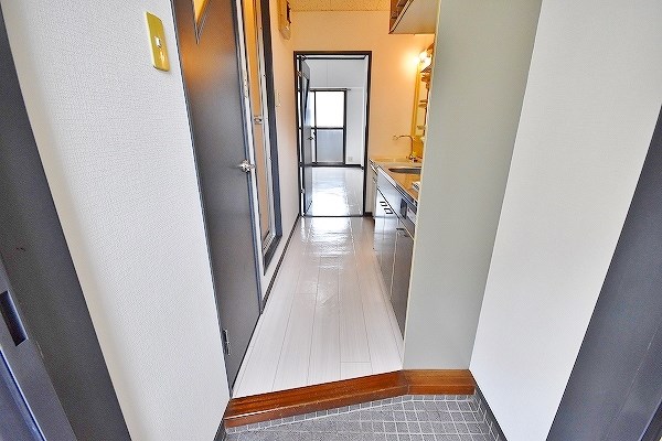 ビブレ江南 玄関