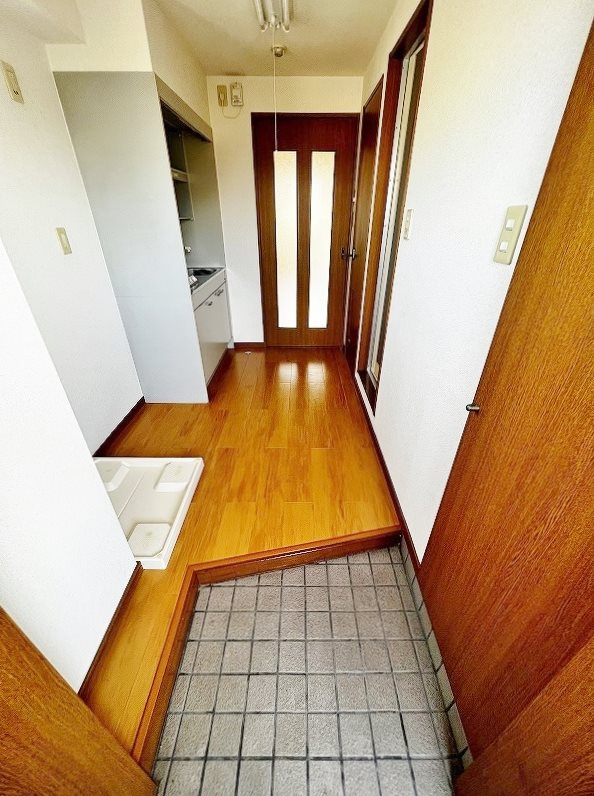 アビタシオン柳町 玄関