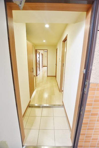 ロイヤルノースナイン 玄関