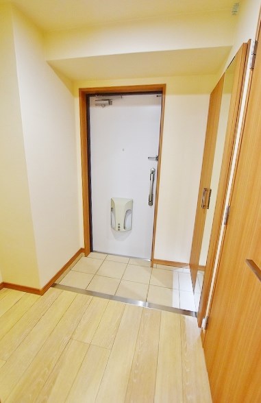 ロイヤルノースナイン 玄関