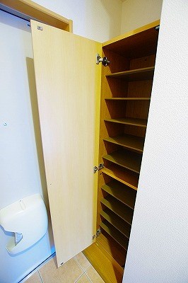 アヴィリオ その他6