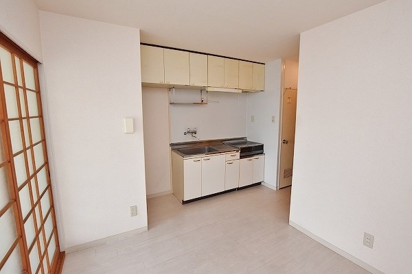 ヴィレッジ皆好園 リビング