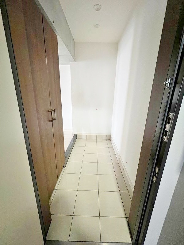 THE HILLS KOKURA (ザ・ヒルズ小倉) 玄関