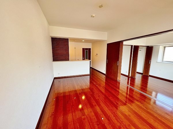 ファミール守恒 リビング