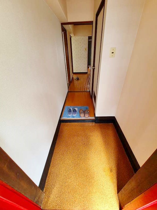 マルマン黄金ビル 玄関