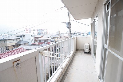 グローリー足立 ベランダ