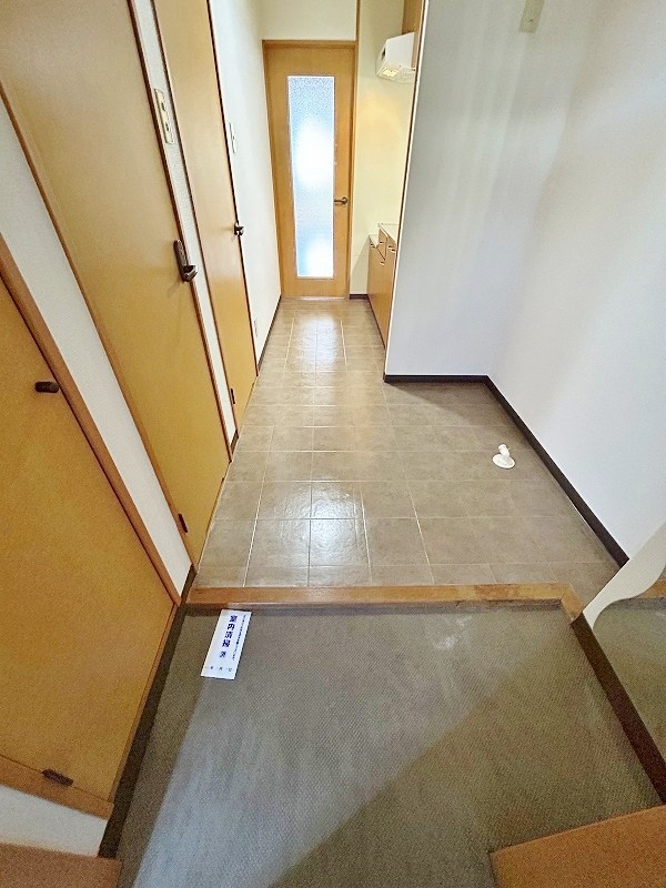 中津口センタービル 玄関