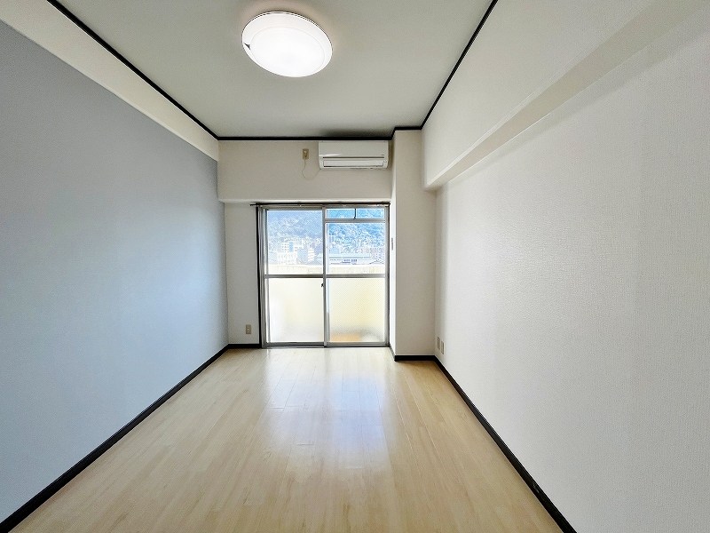 エヴァーグレイス小倉Ⅰ  リビング