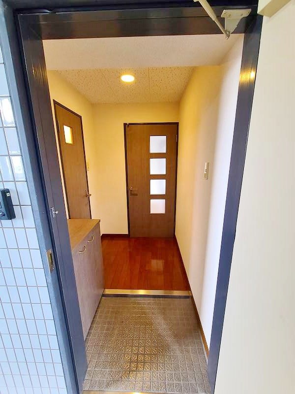 ロイヤルエレガンス 玄関