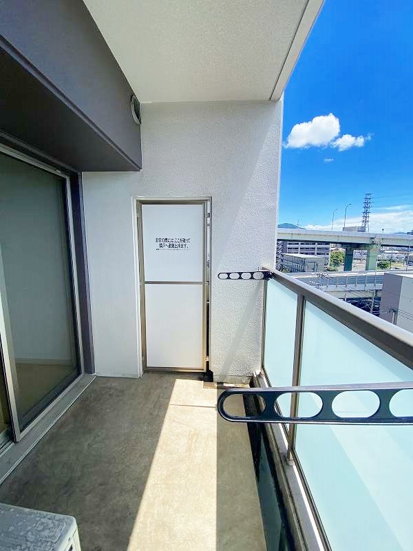 ウイングス西小倉 ベランダ