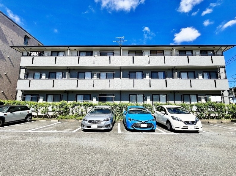 グランドゥール田中 302号室 外観