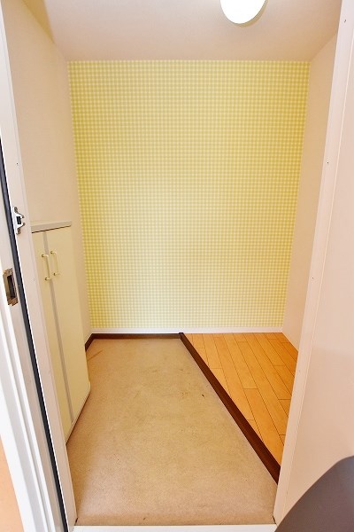 フレグランス常盤　Ｂ棟 玄関