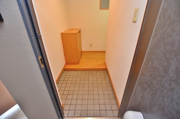 ニシキグレイス浅野 玄関